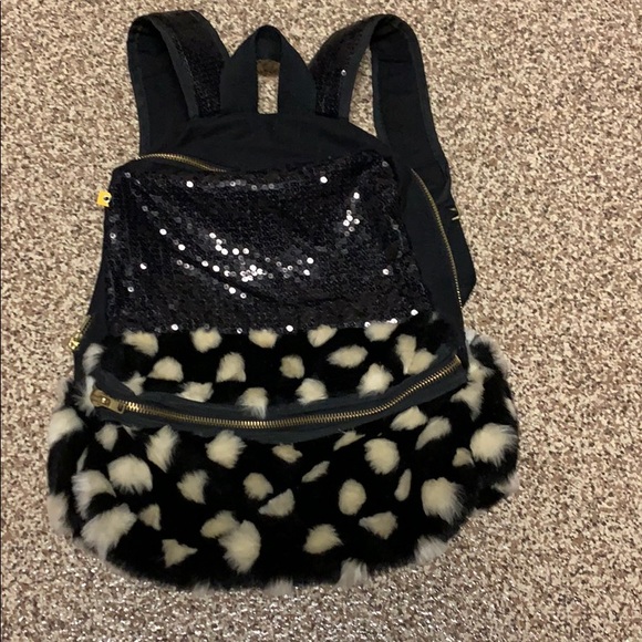 Faux Fur and sequin SUPERCUTE back pack - Picture 1 of 3